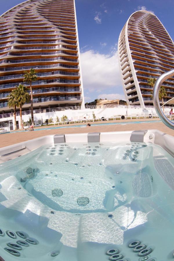 Sunset Waves Benidorm Julieta Vistas Al Mar Premium 200 Mt2 Con Jacuzzi En Terraza 아파트 외부 사진